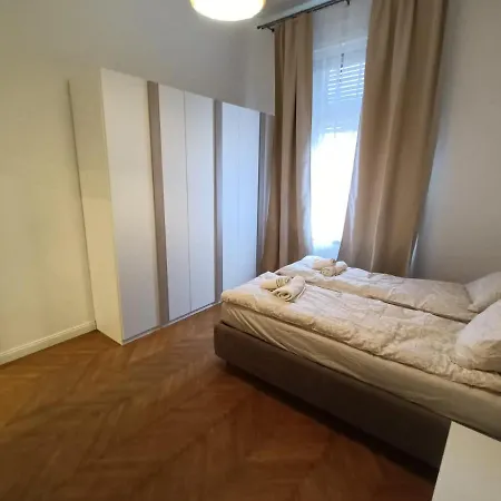 Duna River Shining Apartment