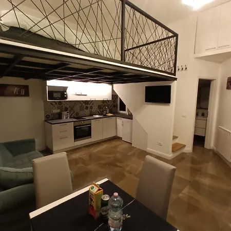 Lägenhet Duna River Shining