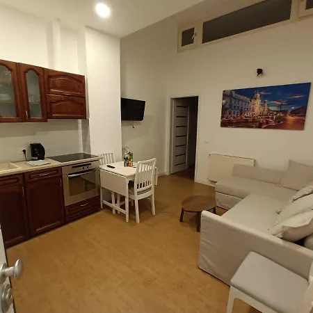 Apartment Duna River Shining